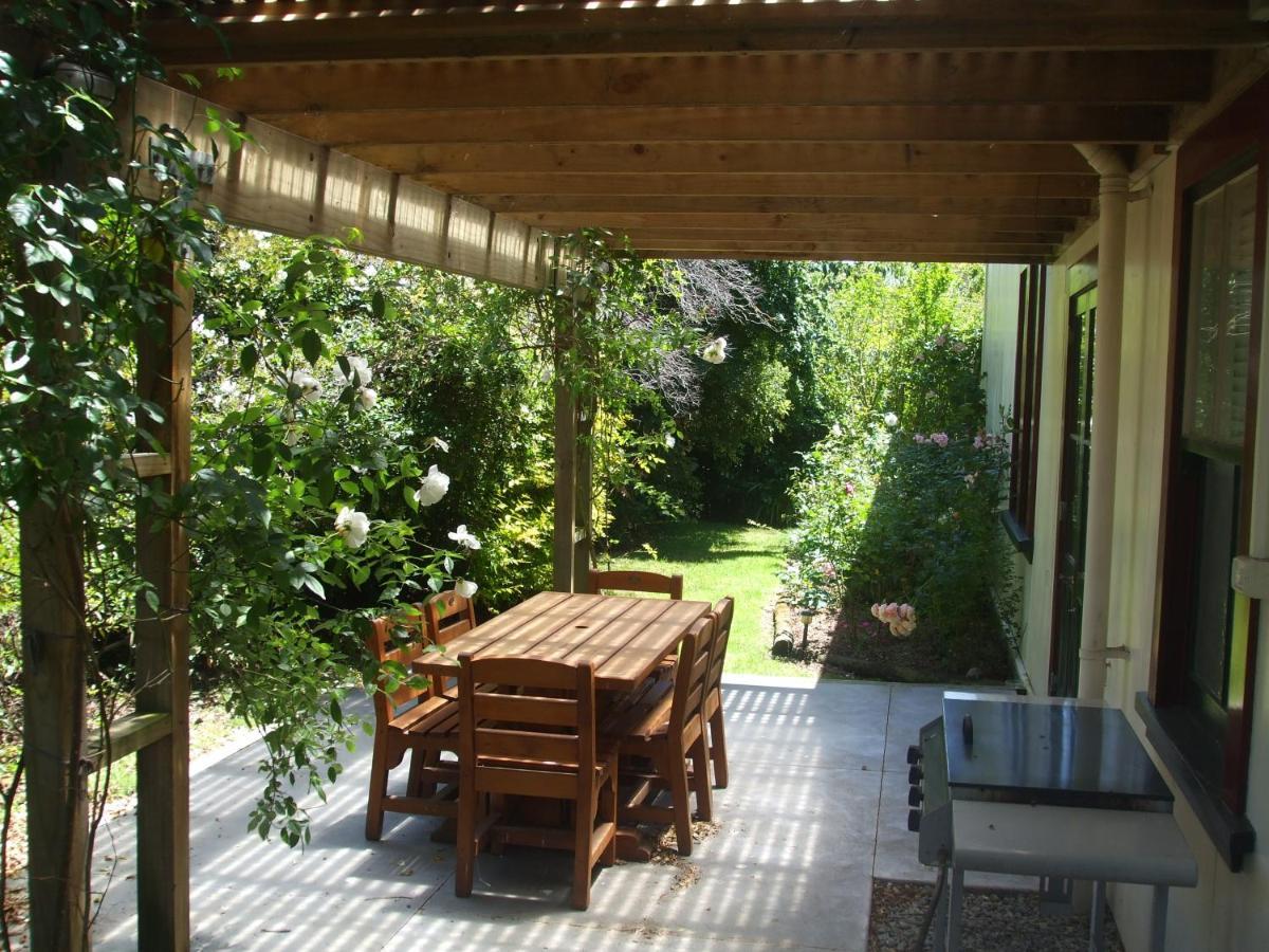 Villa in the Vines Martinborough Esterno foto